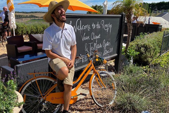 Sip & Savour through Waiheke Island (11 guests max) - Lunch on Waiheke: shared platter plus wine, or a main course