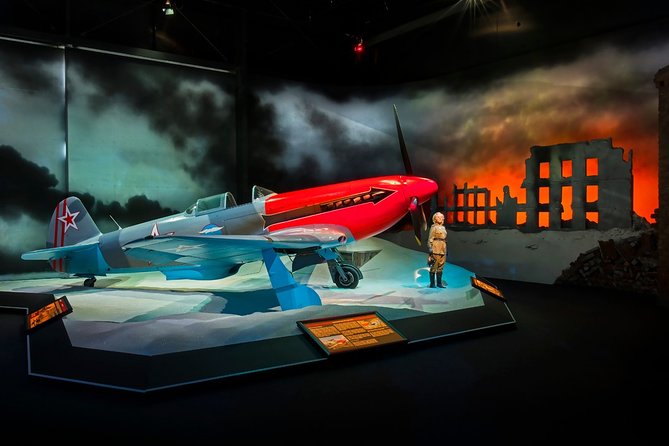 Skip the Line: Dangerous Skies WWII Exhibition - Omaka Aviation Heritage Centre - Battle of Stalingrad, explained by design: what the multimedia part does for you