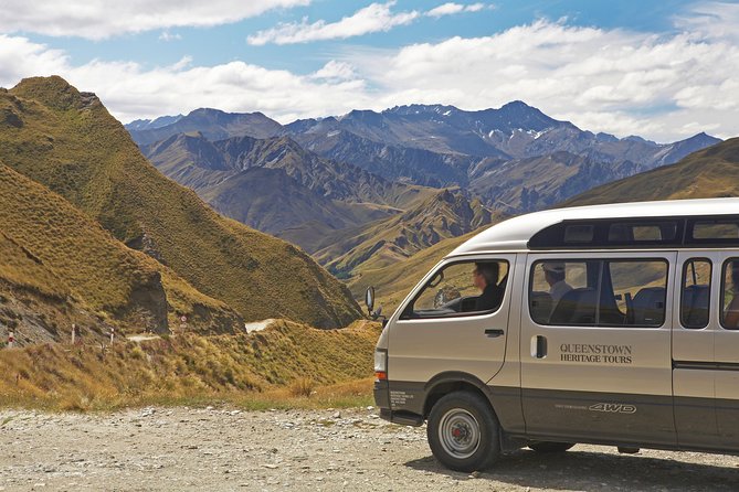Skippers Canyon 4WD Tour from Queenstown - Down Skippers Road: Hells Gate, Zoo of Rocks, and Old Miners Marks