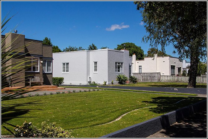 Small group - Napier City & Art Deco Tour, 2 hours - National Tobacco Company Building: why it is worth your time