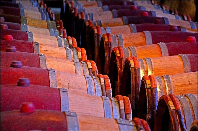 Small group - Napier Premium Wineries+ Beer tour -5.0 - 5.5 hours - The beer finale at Napier’s Art Deco center