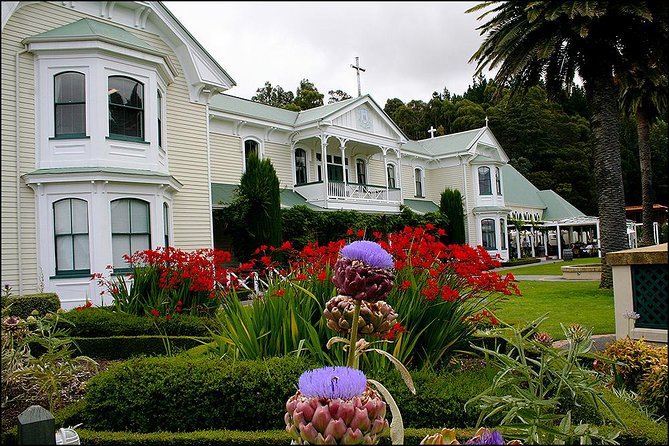 Small group - Napier Premium Winery , Beer & Cider + 5.5h to 6h. - Price and value: is $121.01 fair for this half-day?