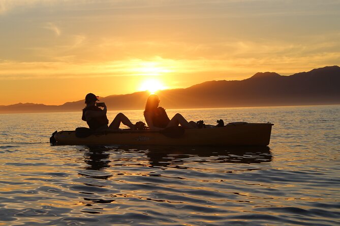 Sunset Kayak tour in Kaikoura - Sunset timing at 5:30 pm: why golden hour is the point