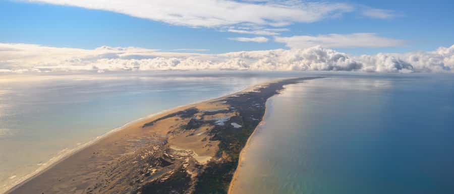 Takaka: Farewell Spit/Abel Tasman Scenic Flight - Over Kahurangi National Park: West Coast Cliffs and Islands Come First