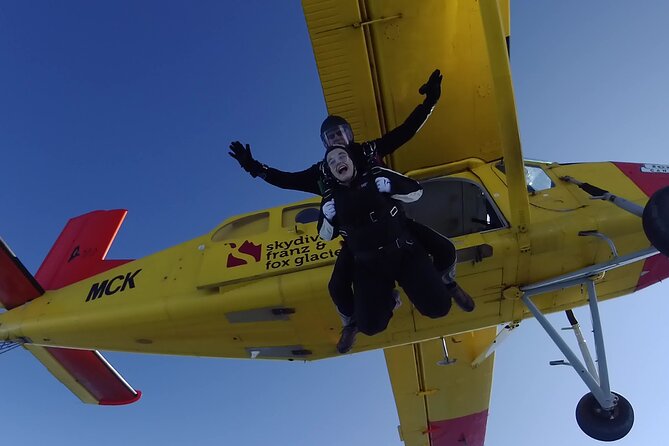 Tandem Skydive 16,500ft from Franz Josef - Photo and video packages, and why people recommend them