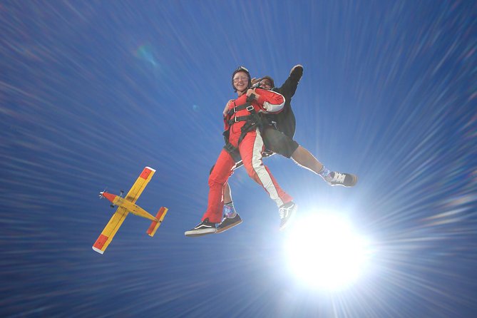 Tandem Skydive 18,000ft from Franz Josef - Gear up fast: what you do before you leave the ground