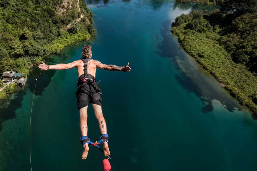 Taupō: AJ Hackett Taupō Bungy - NZ's Highest Water Touch! - Getting There in Taupō: Pickup, Parking, and a Short Walk You Should Plan For