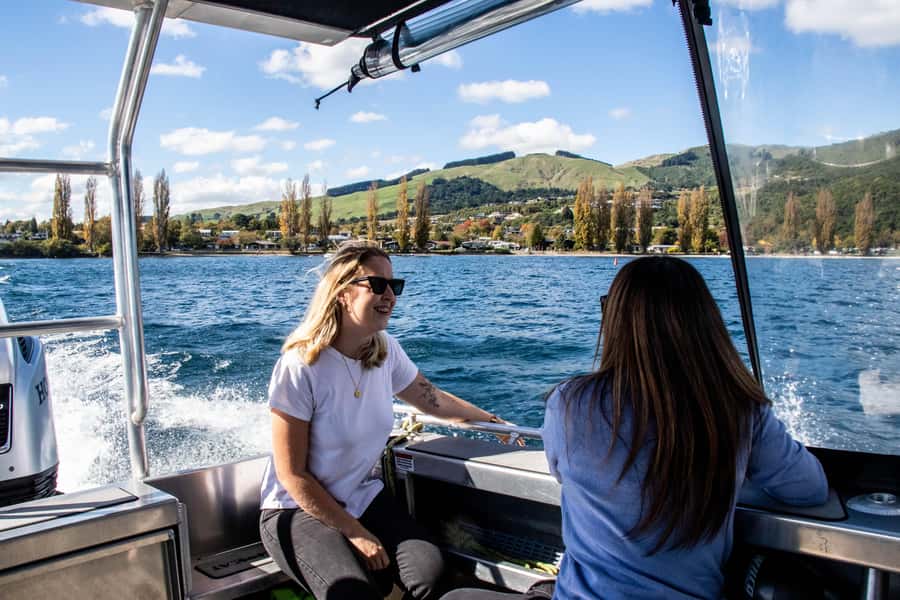 Taupo: Lake Taupo Western Bays Catamaran Tour with Bush Walk - How the 90 minutes work, and what it means for your schedule