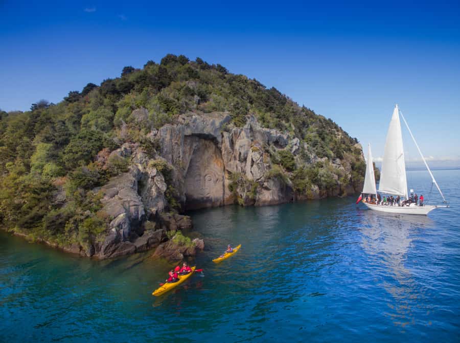 Taupo: Maori Rock Carvings Kayaking Tour - Getting To The Water: What The Start Feels Like