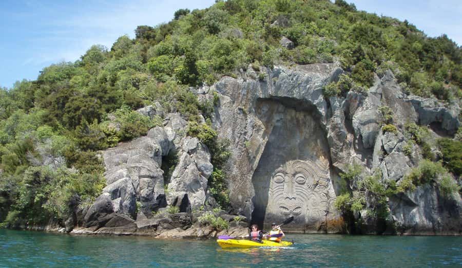 Taupo: Maori Rock Carvings Kayaking Tour - Volcano Views Across The Lake: Why This Part Matters