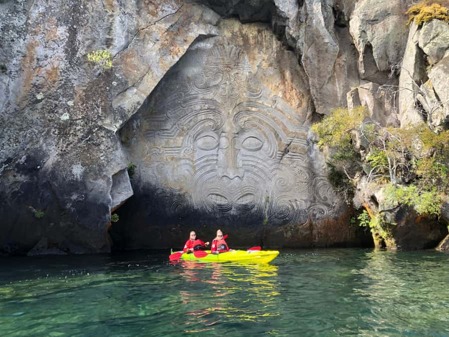 Taupo: Maori Rock Carvings Kayaking Tour - The Paddle Out: Lake Taupo’s Clear Water And Real Effort