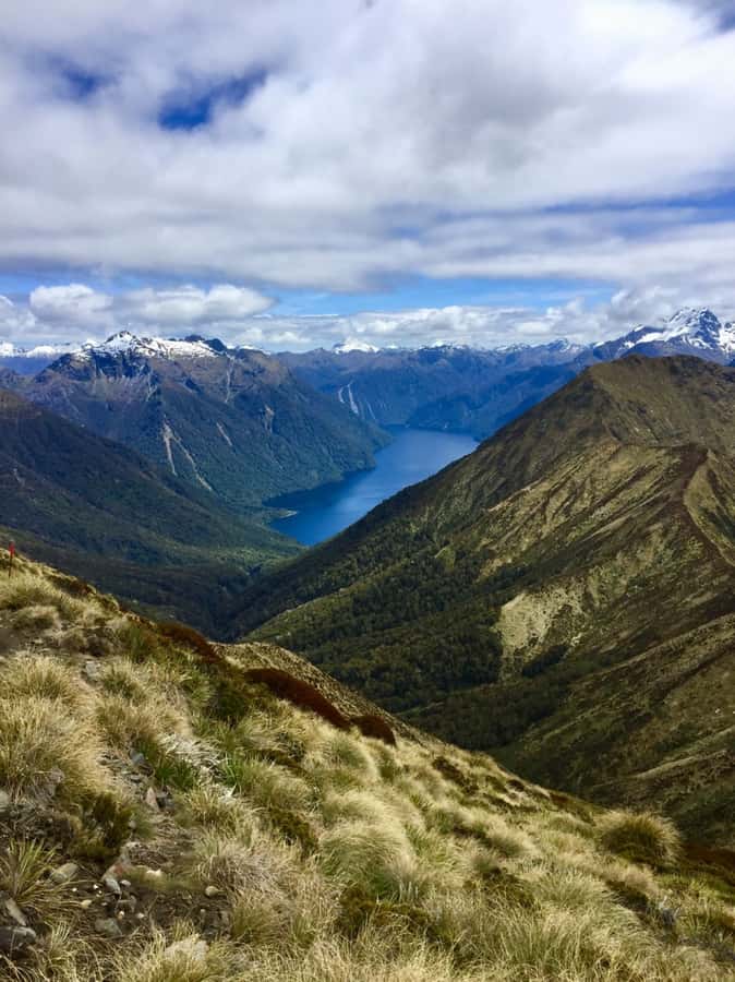 Te Anau: 30-Minute Fiordland National Park Scenic Flight - Setting off from Te Anau, right into Kepler country