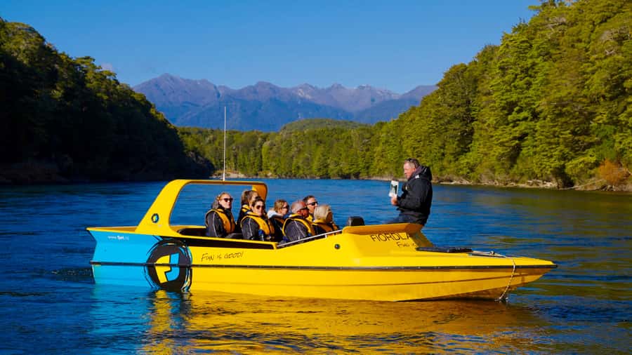 Te Anau: River Jet Boat and Bike Ride Tour with Local Guide - Lake Manapouri views: glacier mountains and the power of pauses