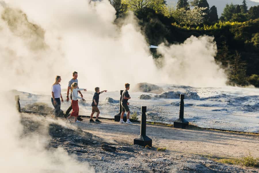 Te Puia: Te Rā Guided Day Tour - Where the Tour Starts at Te Puia, and How to Prep