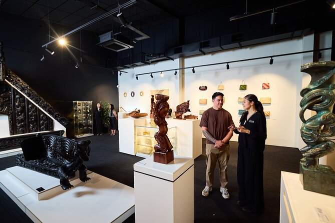 Te Puia: Te Rā Guided Experience - Te Whakarewarewa Thermal Valley: mud pools, vents, and Pohutu Geyser timing