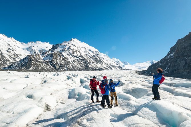 The Adventurer: Tasman Glacier Heli-hike - First, the helicopter views: Mt Cook to Tasman Glacier