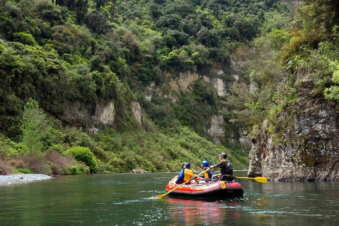 The Awesome Scenic Rafting Adventure - Full Day Rafting on the Rangitikei River - What the Rangitikei River rafting experience actually feels like