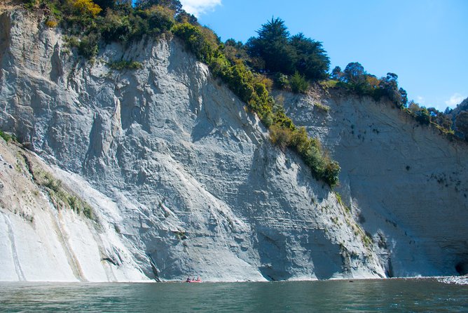 The Awesome Scenic Rafting Adventure - Full Day Rafting on the Rangitikei River - The guide factor, based on what people consistently value