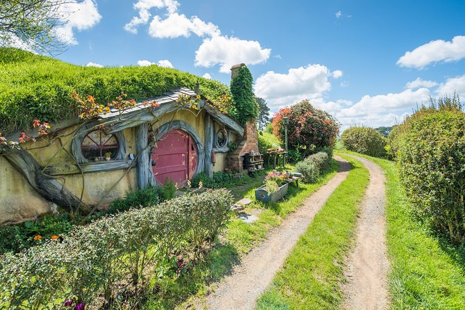 The Hobbiton Movie Set Small-Group Guided Tour from Auckland - Should you book the Hobbiton Movie Set tour from Auckland?
