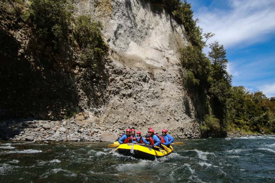 Tongariro River: Grade 3 Whitewater Rafting - Weather Happens: When Rain or Hail Shows Up