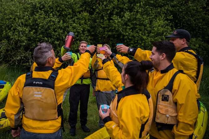 Twilight Glowworm Kayak Tour – Lake Karapiro - Weather, timing, and what to wear so you enjoy the cold part