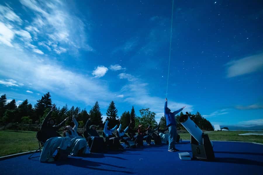 Twizel: Stargazing Tour with an Astronomer and Telescope - Why Aoraki Mackenzie darkness makes stargazing easier