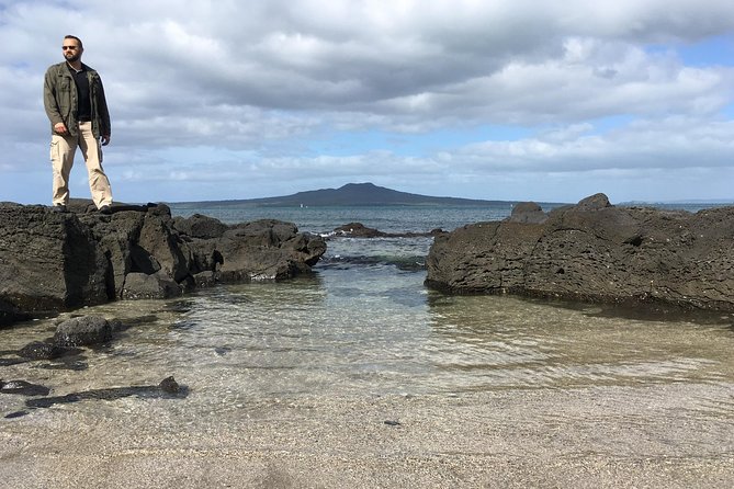 Volcanoes, Coasts, and Secret Spots Afternoon Tour in Auckland - Cyril Bassett VC Lookout and Devonport village strolling