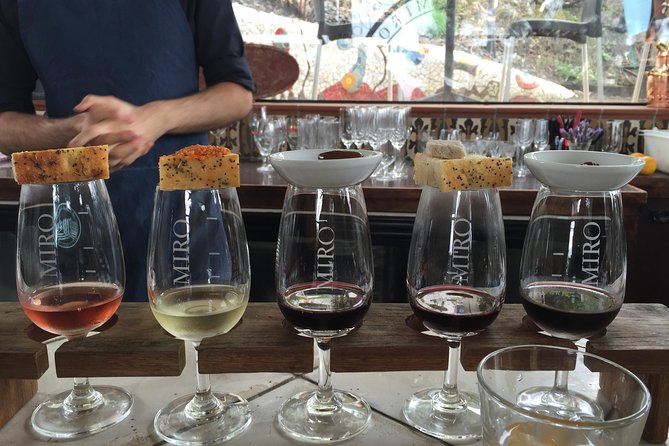 Waiheke Island Day Tour: Ziplining, Wine Tasting & Vineyard Lunch - Mudbrick Vineyard: Ornate Gardens and a Final Tasting Stop