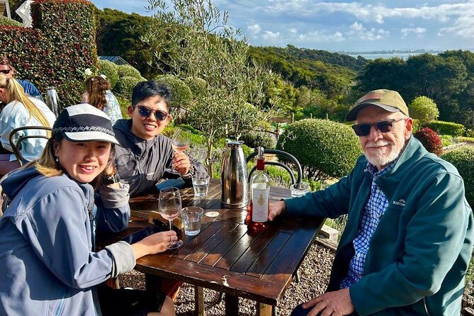 Waiheke Island: Taste&Graze Whisky Cellar Tour, Food, Olive Oil - Stop 2: Mudbrick Vineyard and sea-view wine tastings