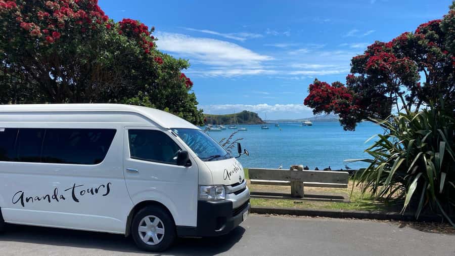 Waiheke Island: The Essence of Waiheke Wine Tour - Getting there like a pro: Matiatia Wharf timing and the 10:40 departure