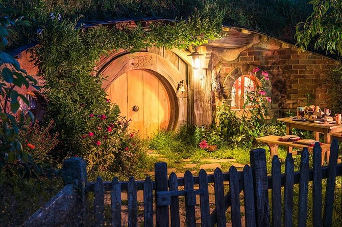 Waitomo Caves & Hobbiton Small Group Tour inc Lunch from Auckland - Value check: is $235.20 a good deal for this day?