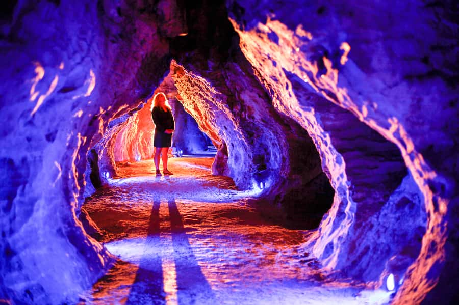 Waitomo Caves: Ruakuri Cave 1.5 Hour Guided Tour - The 90-minute route: spiral entrance, Holdens Cavern, and beyond