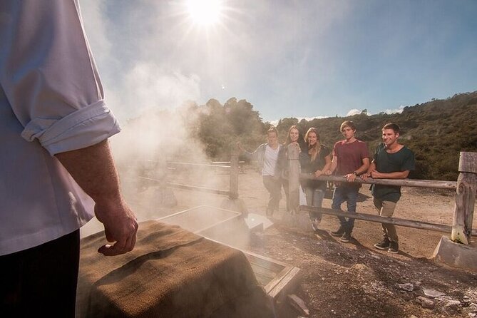 Waitomo Glow Worm Caves & Te Puia - Rotorua's Geothermal Valley - Rotorua’s Te Puia: geothermal valley sights plus kiwi bird watching