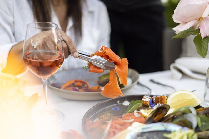 Walter Peak Gourmet BBQ Lunch & Queenstown Lake Cruise - Food details: what you can expect on the BBQ lunch table