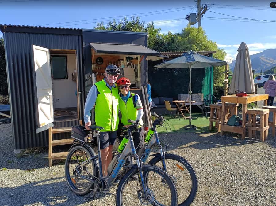 Wānaka And Hāwea: Trail Ride on Bike or E-Bike - Who should book this, and who should skip it