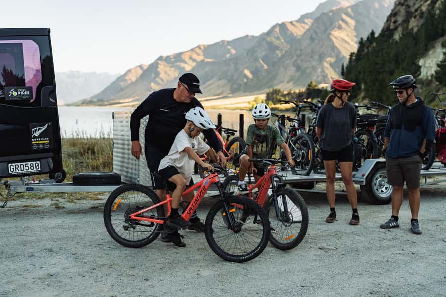 Wānaka: Gladstone Track and Wanaka Trails on Bike or eBike - Why this Lake Hāwea to Wānaka ride is such a good match