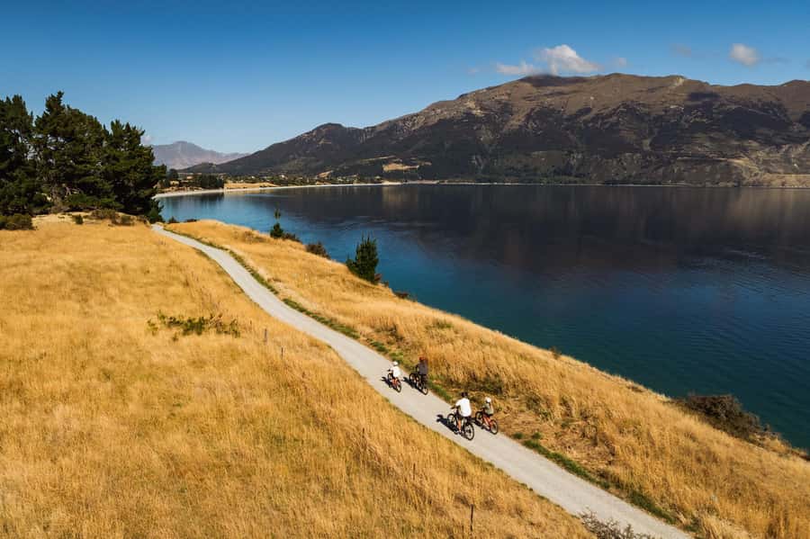 Wānaka: Gladstone Track and Wanaka Trails on Bike or eBike - Timing that makes sense: 210 minutes total, and what it feels like on an e-bike