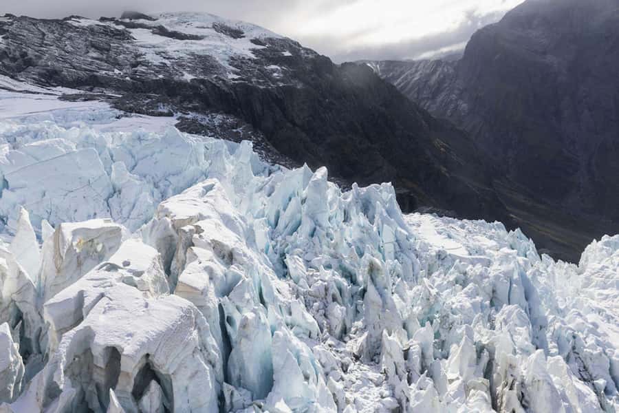 Wānaka: Heli Siberia Max - Helicopter Flight, Hike, Jet Boat - Guides and the human touches that elevate the day