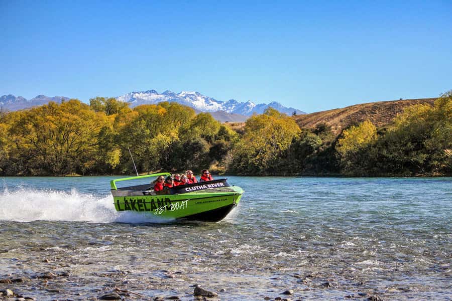 Wanaka: Jet Boat Ride on Clutha River - What Happens When You Enter the Clutha River at Over 80 km/h