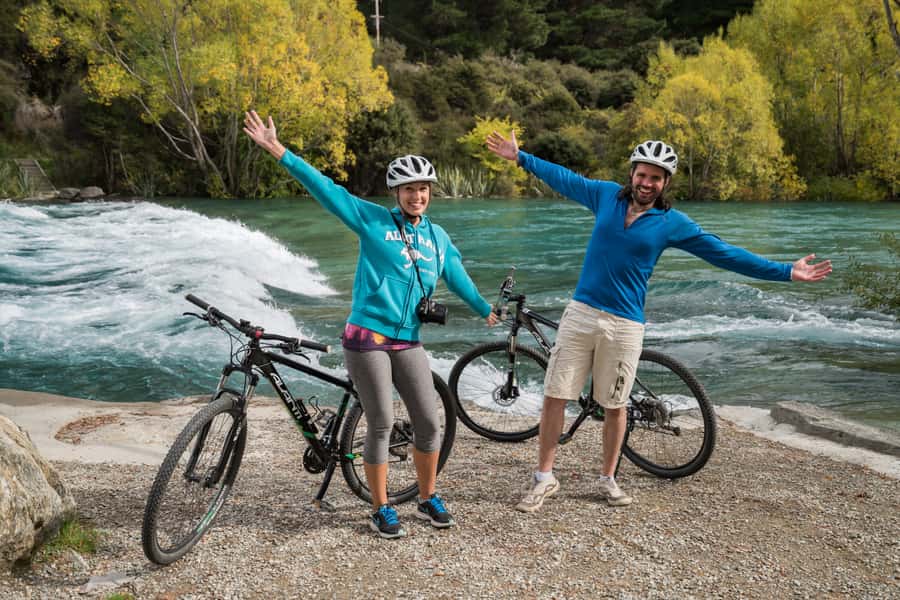 Wanaka: Self-Guided Regular MTB - Lake Hawea to Lake Wanaka - Albert Town and the Clutha River: scenery you can ride, not race