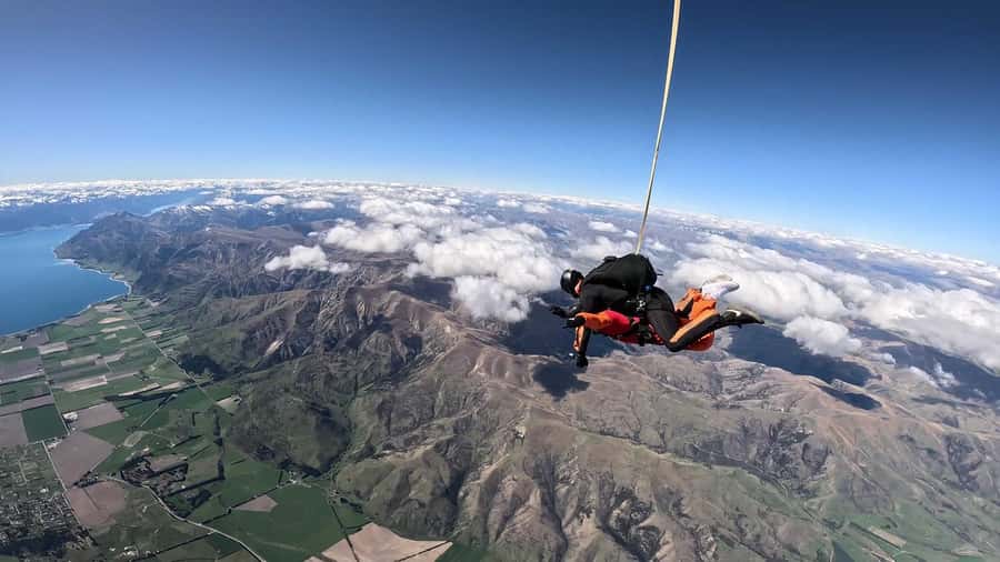 Wanaka: Tandem Skydive Experience - Canopy return and landing: where nerves turn into fist pumps