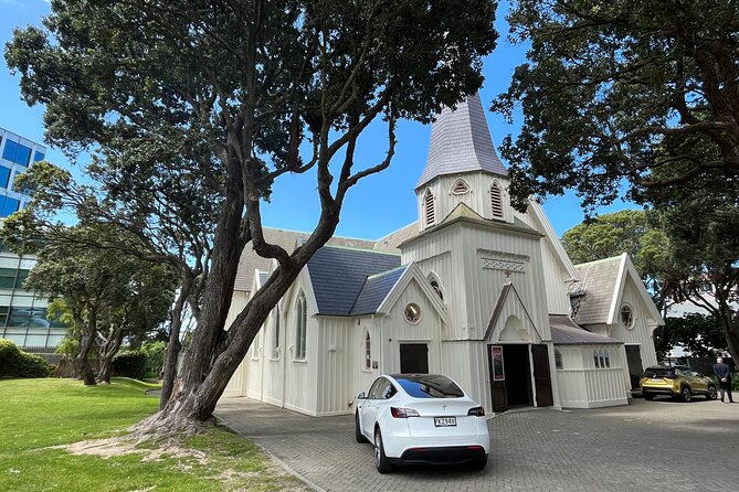 Wellington City and Sea: Private Tour in Electric Tesla SUV - The Tesla SUV factor: why Wellington feels easier