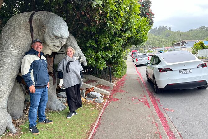 Wellington City and Sea: Private Tour in Electric Tesla SUV - Weta Cave: movie magic with a souvenir option