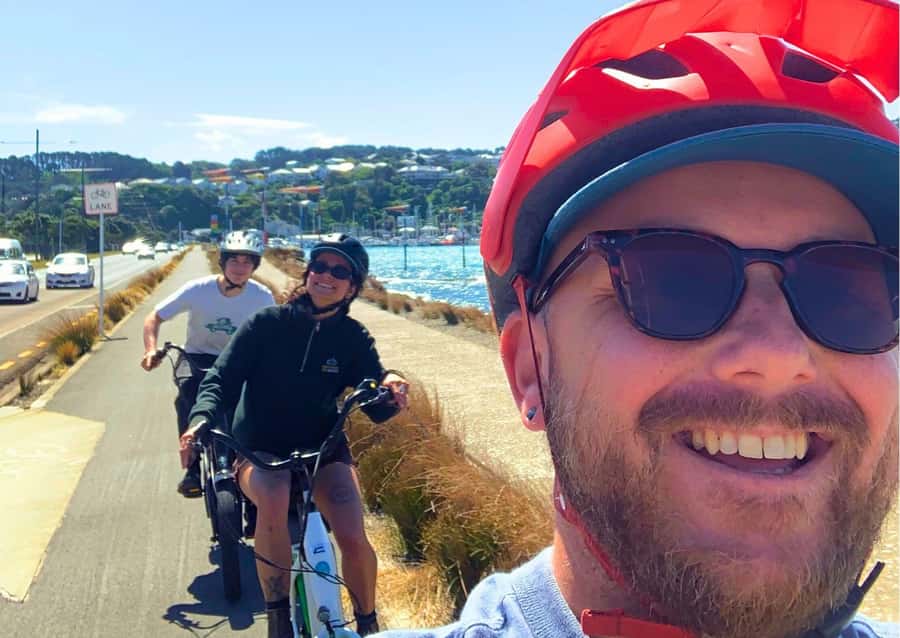 Wellington: Guided Sightseeing Tour by Electric Bike - Wellington Waterfront and the port harbor: why the first stretch sets the tone