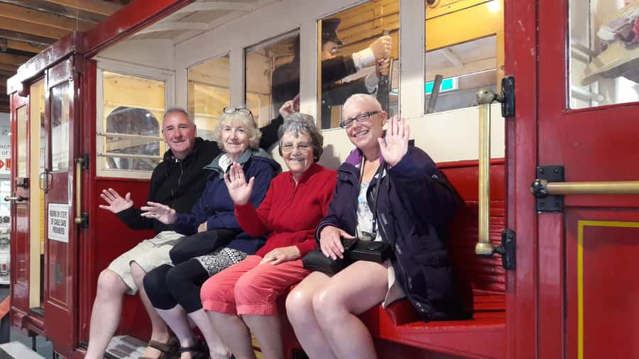 Wellington: Half-Day City Highlights Tour and Cable Car Ride - Botanic Gardens and Lady Norwood Rose Garden: A Softer Side of the City