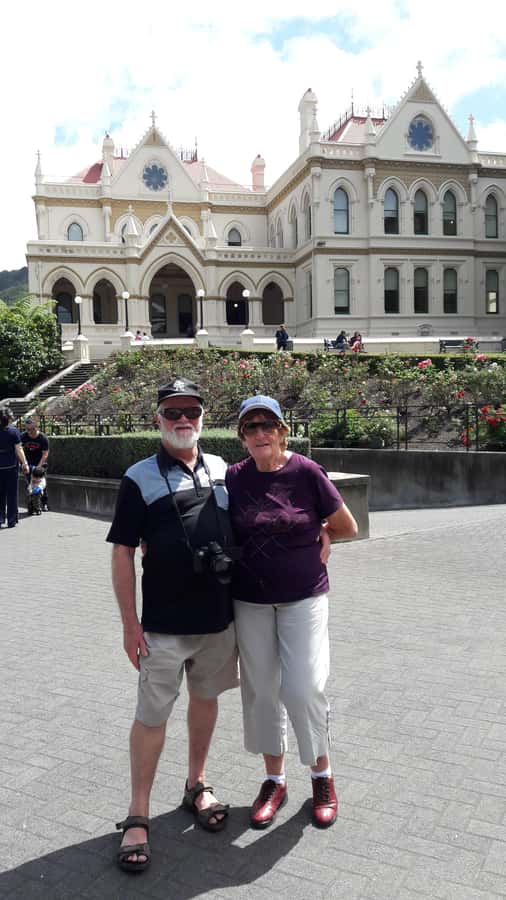 Wellington: Half-Day City Highlights Tour and Cable Car Ride - Parliament Buildings and Old St Paul’s: Heritage, Architecture, and a Donation Fee