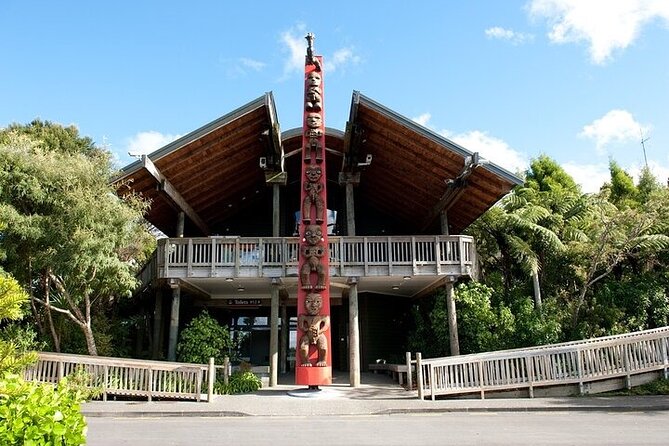 West Coast Discovery Piha Beach Private Tour - West Coast Discovery Piha: what you’re really buying