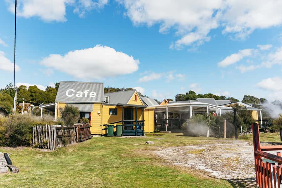 Whakarewarewa: Self-Guided Geothermal Trails - Reading the guiding legacy, then using it while you walk