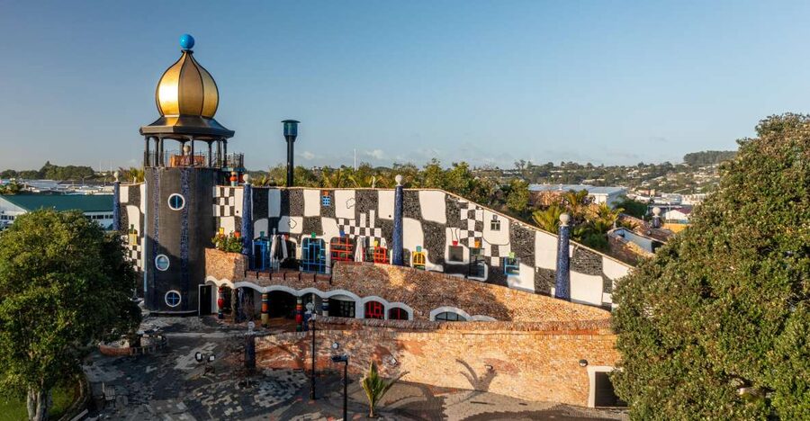 Whangārei: Hundertwasser Art Centre: Admission for one day. - Hundertwasser in New Zealand 1973 to 2000, and why the galleries work