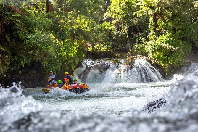 White Water Rafting - Kaituna Cascades, The Originals - Stop 3: Downriver Kaituna riding, paddling meets the scenery